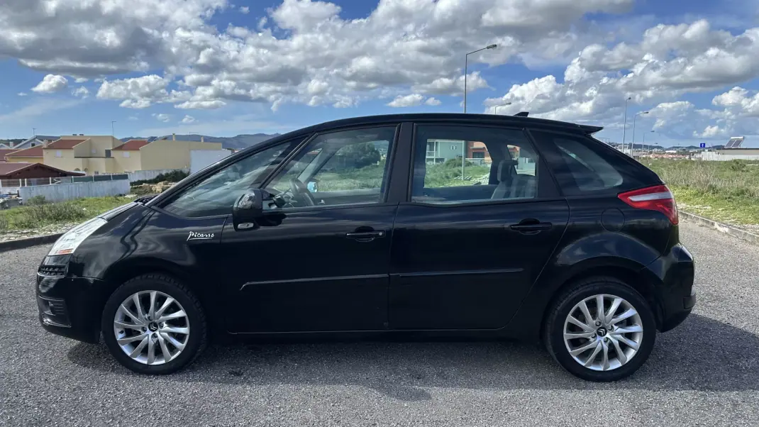 Citroën C4 Picasso 2007 - 4250 EUR, 270000 km - AUTO.MOTO.pt - 270000km - foto 4 de 16