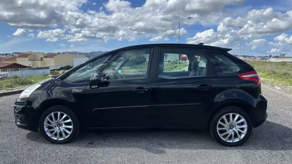 Citroën C4 Picasso 2007 - 4250 EUR, 270000 km - AUTO.MOTO.pt - 270000km - foto 4 de 16