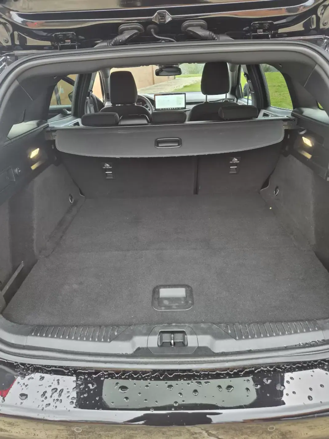 Ford Focus SW 2022 - 17450 EUR, 57000 km - AUTO.MOTO.pt - 57000km - foto 27 de 28