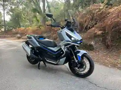 Zontes ZT310 - T 2025 - 4500 EUR, 4000 km - foto 1 de 8