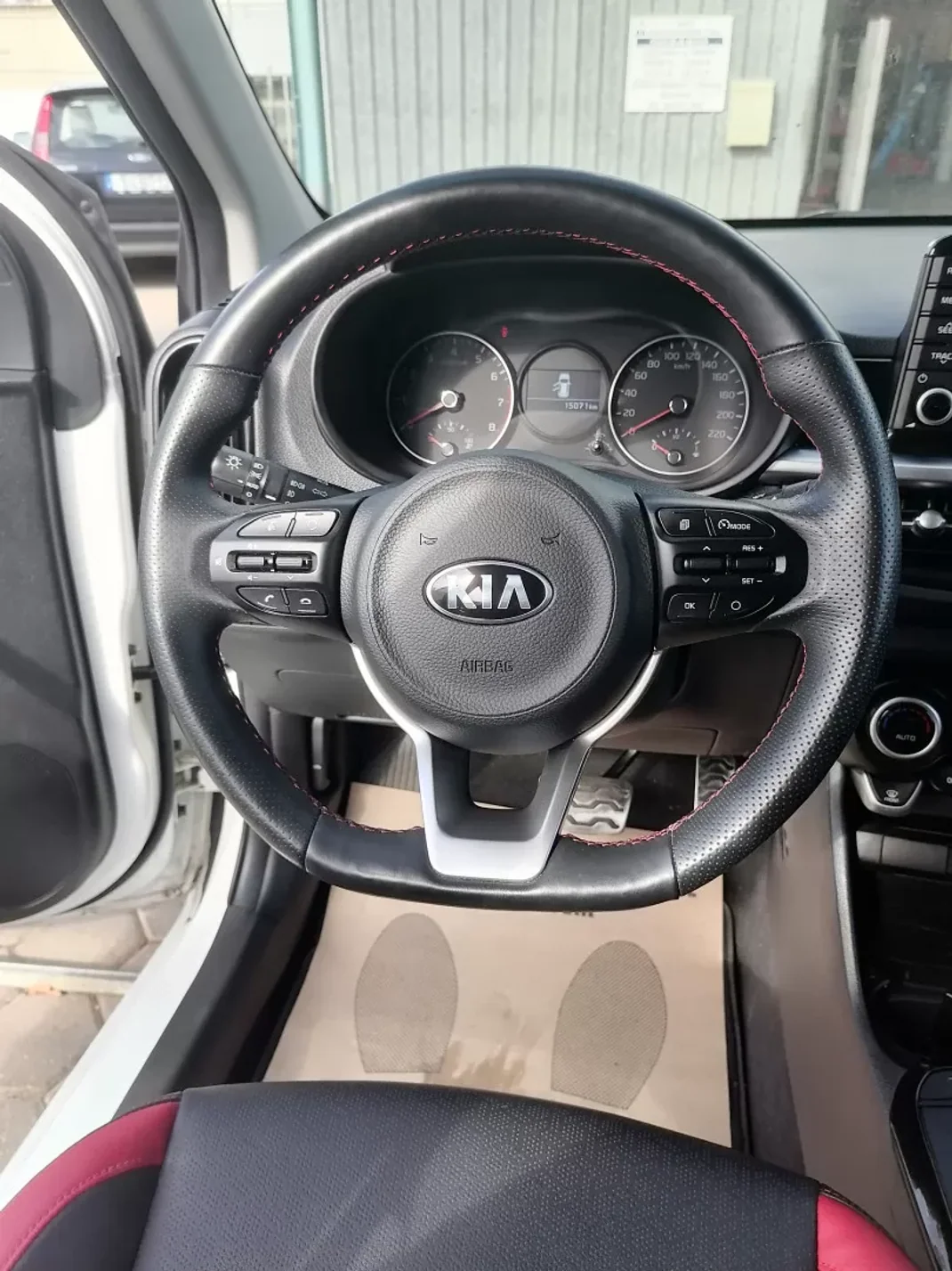 Kia Picanto 2020 - 18900 EUR, 20480 km - AUTO.MOTO.pt - 20480km - foto 6 de 20