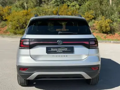 Volkswagen T-Cross 2023 - 14500 EUR, 149093 km - AUTO.MOTO.pt - 149093km - foto 22 de 24