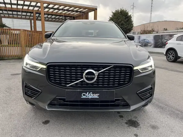 Volvo XC 60 2020 - 32750 EUR, 141000 km - AUTO.MOTO.pt - 141000km - foto 2 de 51