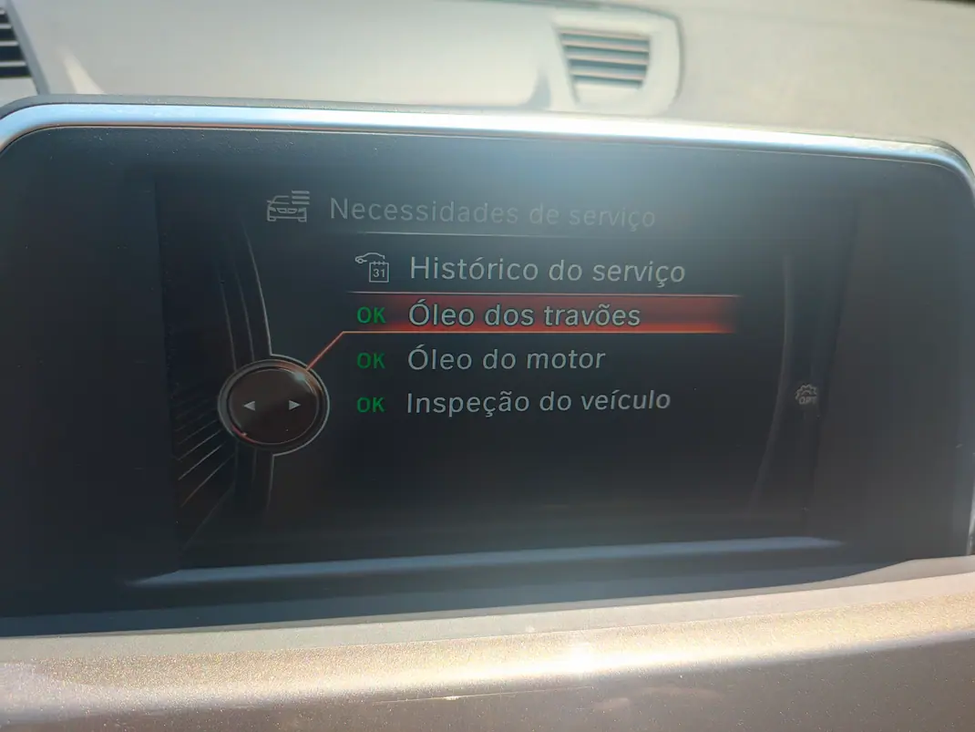 BMW X1 2016 - 15000 EUR, 220000 km - AUTO.MOTO.pt - 220000km - foto 14 de 15