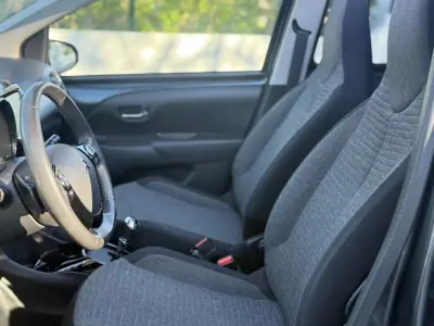 Citroën C1 2015 - 9999 EUR, 50000 km - AUTO.MOTO.pt - 50000km - foto 14 de 16