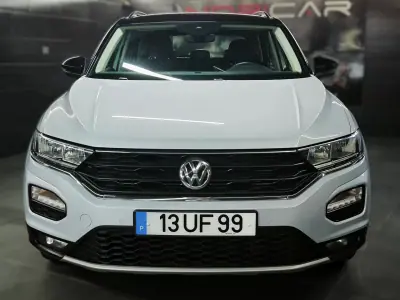Volkswagen T-Roc 2018 - 15950 EUR, 98741 km - AUTO.MOTO.pt - 98741km - foto 13 de 34