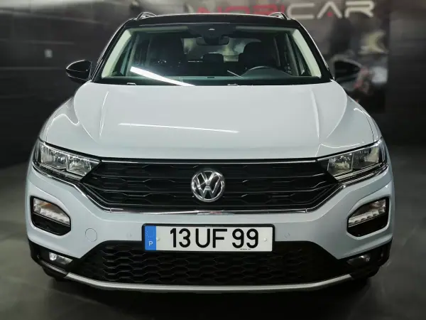 Volkswagen T-Roc 2018 - 15950 EUR, 98741 km - AUTO.MOTO.pt - 98741km - foto 13 de 34