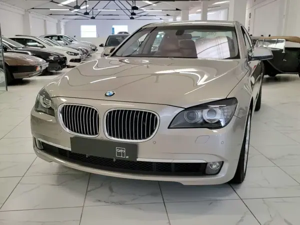 BMW 730 2009 - 23500 EUR, 107760 km - AUTO.MOTO.pt - 107760km - foto 2 de 54