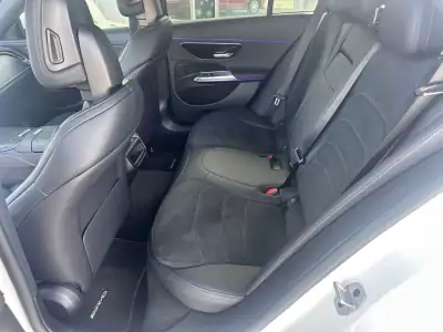 Mercedes-Benz E 300 2024 - 58400 EUR, 24861 km - AUTO.MOTO.pt - 24861km - foto 30 de 32