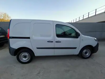 Renault Kangoo dCi 2019 - 10500 EUR, 164400 km - AUTO.MOTO.pt - 164400km - foto 2 de 8