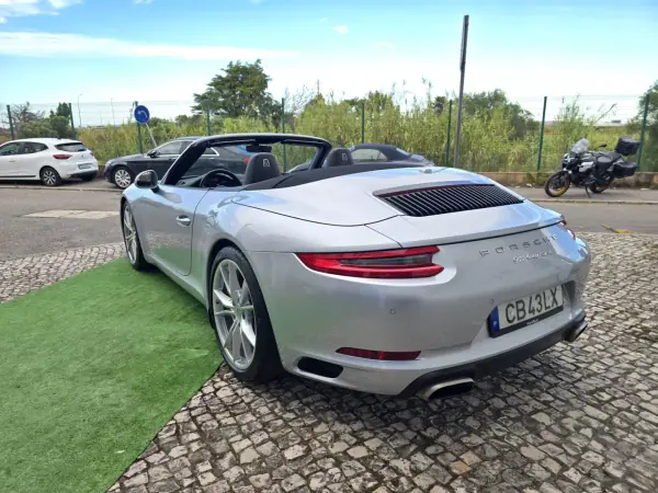 Porsche 911 2018 - 119950 EUR, 78000 km - AUTO.MOTO.pt - 78000km - foto 5 de 11