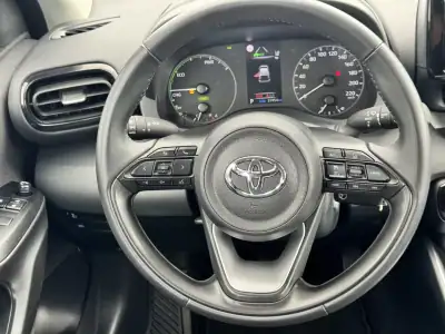 Toyota Yaris 2023 - 22990 EUR, 32000 km - AUTO.MOTO.pt - 32000km - foto 14 de 18