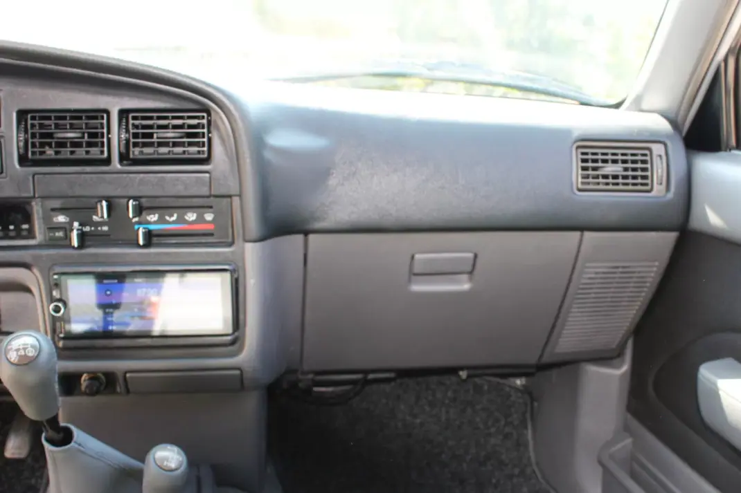 Toyota 4-Runner 1995 - 48000 EUR, 336000 km - 336000km - foto 26 de 40