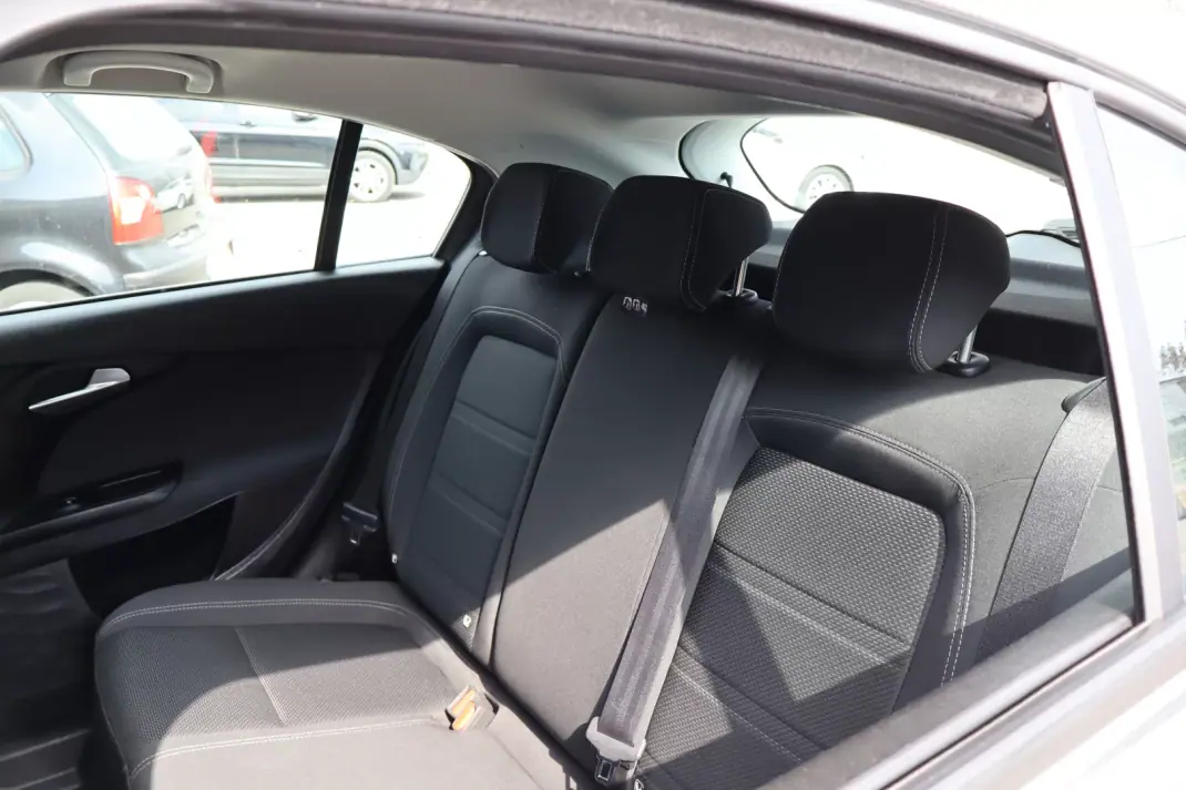 Fiat Tipo 2021 - 11900 EUR, 116480 km - AUTO.MOTO.pt - 116480km - foto 16 de 30