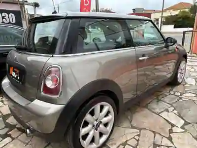 MINI One 2011 - 8700 EUR, 220000 km - AUTO.MOTO.pt - 220000km - foto 2 de 31