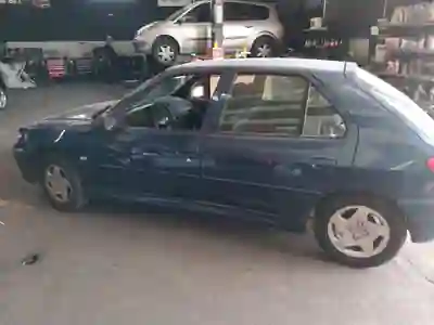 Peugeot 306 2001 - 1000 EUR, 354053 km - AUTO.MOTO.pt - 354053km - foto 3 de 7
