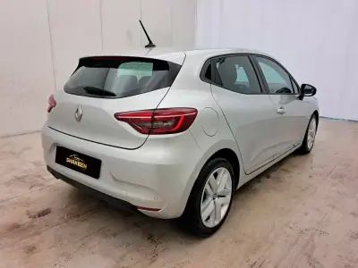 Renault Clio 2021 - 13750 EUR, 107669 km - AUTO.MOTO.pt - 107669km - foto 3 de 8