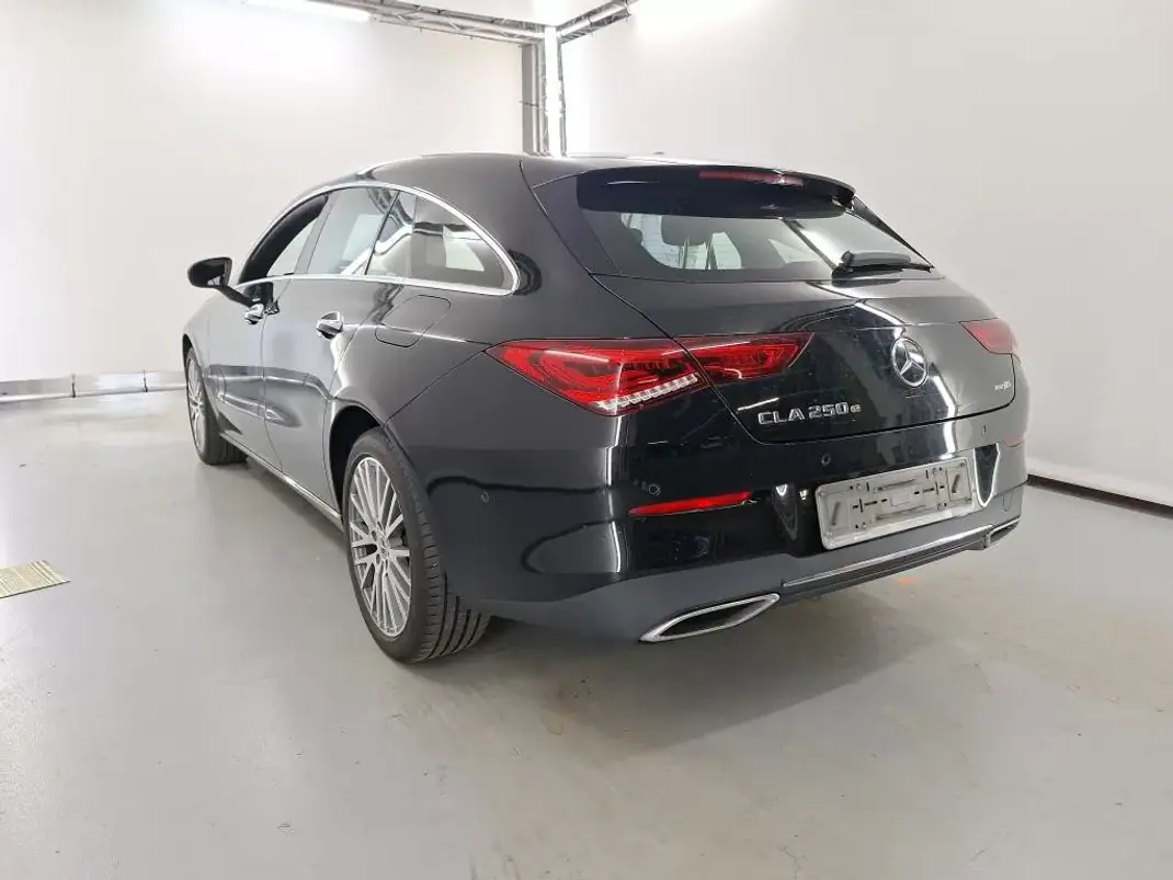 Mercedes-Benz CLA 250 2022 - 26450 EUR, 79219 km - 79219km - foto 5 de 13