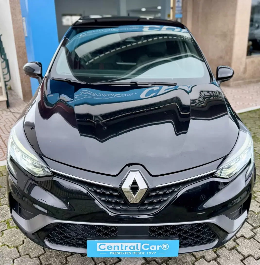 Renault Clio 2023 - 15950 EUR, 82000 km - AUTO.MOTO.pt - 82000km - foto 4 de 25