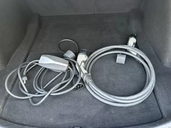 Tesla Model 3 2019 - 24900 EUR, 170000 km - 170000km - foto 21 de 49