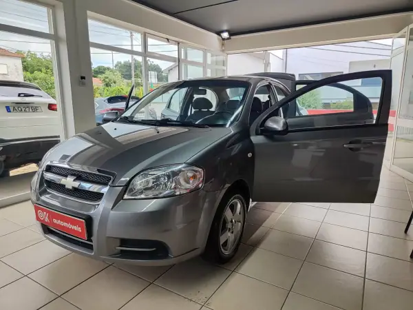 Chevrolet Aveo 2007 - 3250 EUR, 172000 km - AUTO.MOTO.pt - 172000km - foto 21 de 36