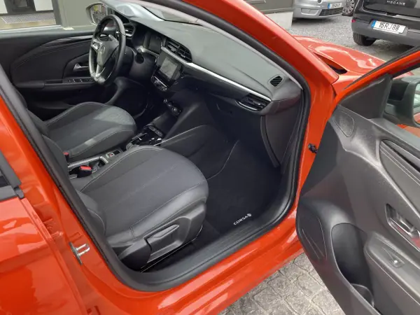 Opel Corsa-e 2022 - 16900 EUR, 56459 km - AUTO.MOTO.pt - 56459km - foto 13 de 41