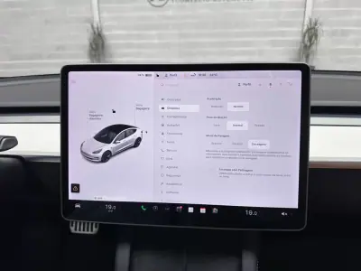 Tesla Model 3 2021 - 27950 EUR, 49088 km - AUTO.MOTO.pt - 49088km - foto 10 de 59