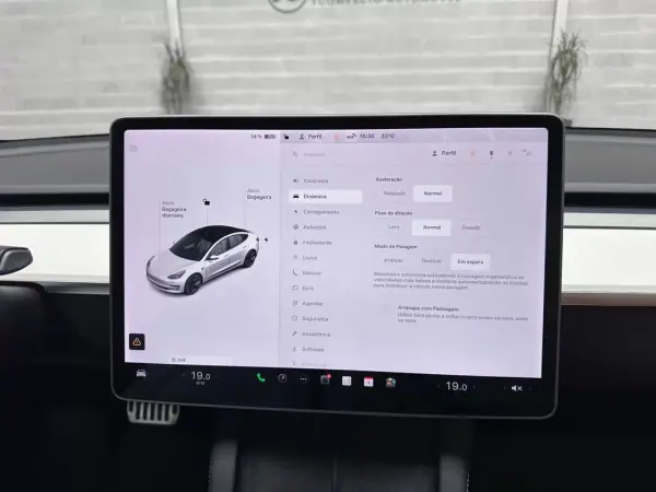 Tesla Model 3 2021 - 27950 EUR, 49088 km - AUTO.MOTO.pt - 49088km - foto 10 de 59