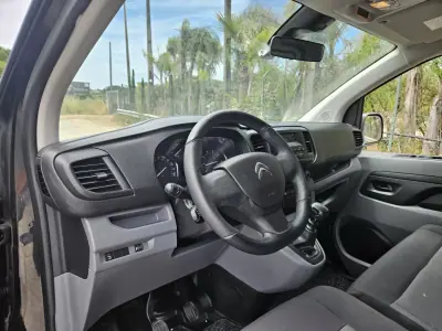 Citroën Jumpy 2017 - 13500 EUR, 245000 km - AUTO.MOTO.pt - 245000km - foto 11 de 11