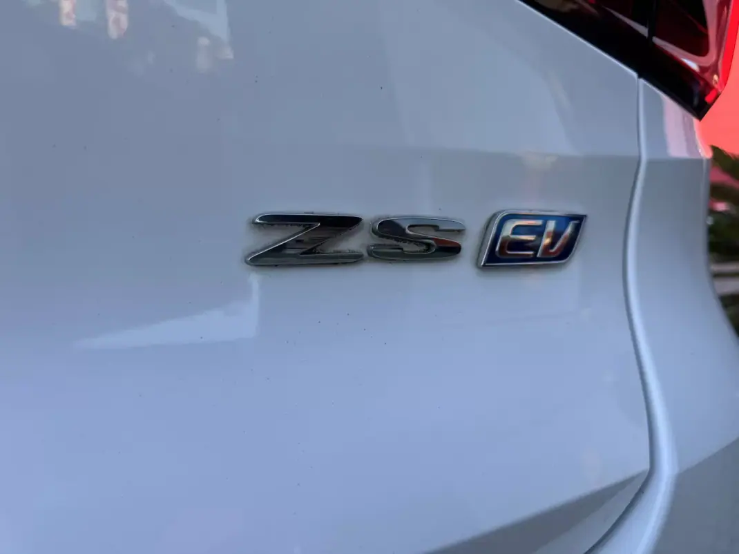 MG ZS 2021 - 18900 EUR, 91000 km - 91000km - foto 33 de 46