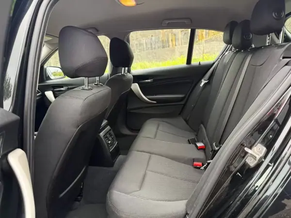 BMW 116 2017 - 16900 EUR, 104000 km - AUTO.MOTO.pt - 104000km - foto 13 de 14