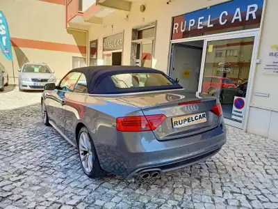 Audi A5 Cabrio 2016 - 26500 EUR, 115025 km - AUTO.MOTO.pt - 115025km - foto 5 de 22