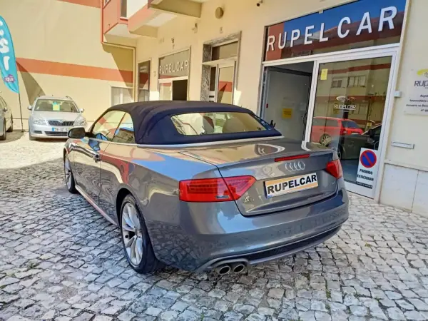 Audi A5 Cabrio 2016 - 26500 EUR, 115025 km - AUTO.MOTO.pt - 115025km - foto 5 de 22