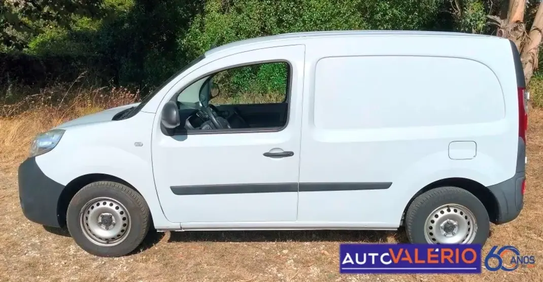 Renault Kangoo 2020 - 12950 EUR, 23421 km - 23421km - foto 2 de 25