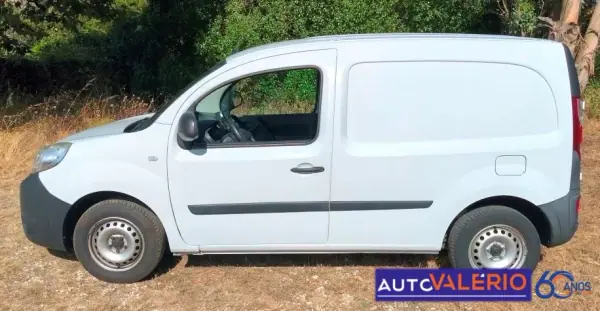 Renault Kangoo 2020 - 11950 EUR, 23421 km - AUTO.MOTO.pt - 23421km - foto 2 de 25