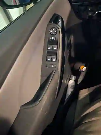 Citroën C4 Grand Picasso 2018 - 8000 EUR, 224000 km - AUTO.MOTO.pt - 224000km - foto 2 de 15