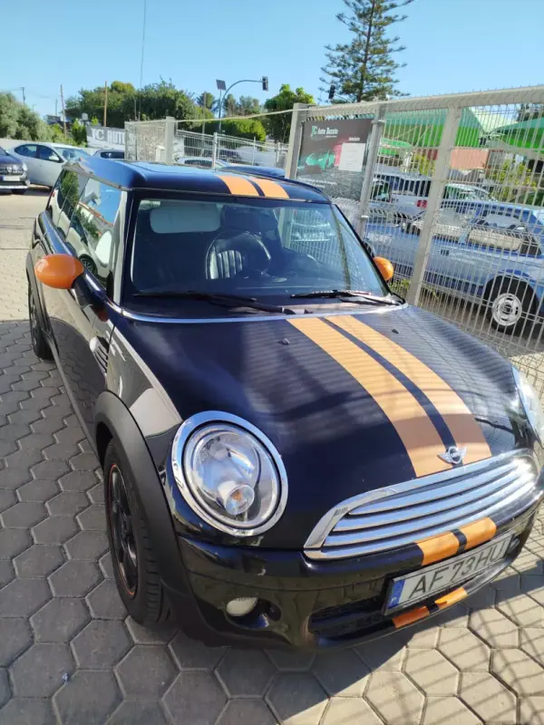 MINI Cooper 2010 - 8500 EUR, 272910 km - AUTO.MOTO.pt - 272910km - foto 9 de 14