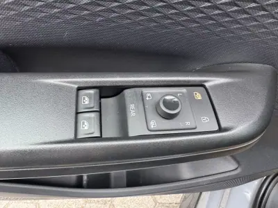 Cupra Born 2024 - 28750 EUR, 35000 km - 35000km - foto 44 de 47
