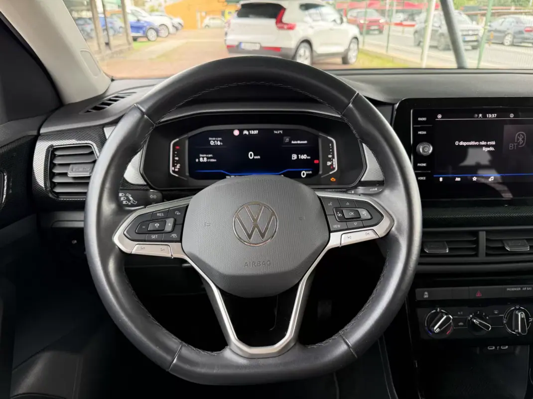 Volkswagen T-Cross 2024 - 22600 EUR, 15658 km - AUTO.MOTO.pt - 15658km - foto 9 de 16