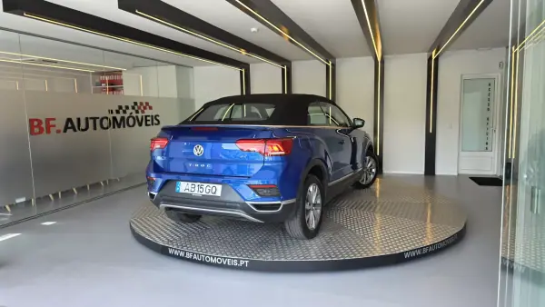 Volkswagen T-Roc Cabrio 2020 - 26900 EUR, 61926 km - AUTO.MOTO.pt - 61926km - foto 18 de 56