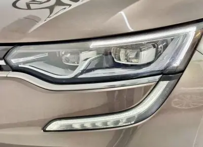 Renault Talisman Sport Tourer 2016 - 13750 EUR, 137000 km - AUTO.MOTO.pt - 137000km - foto 17 de 60