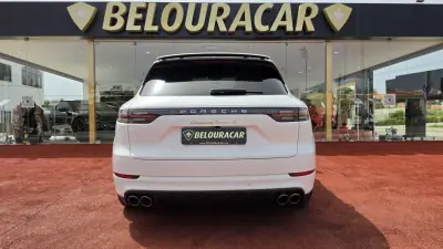 Porsche Cayenne 2022 - 120000 EUR, 42421 km - AUTO.MOTO.pt - 42421km - foto 5 de 27