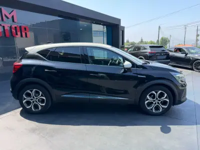 Renault Captur 2023 - 17900 EUR, 81925 km - AUTO.MOTO.pt - 81925km - foto 4 de 13