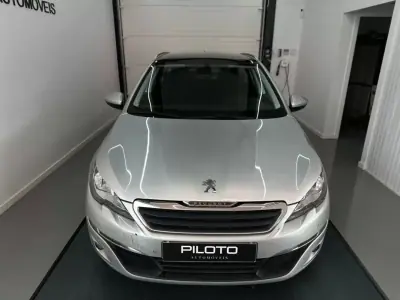 Peugeot 308 SW 2016 - 7990 EUR, 212792 km - AUTO.MOTO.pt - 212792km - foto 2 de 22