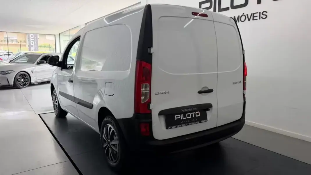 Mercedes-Benz Citan 2017 - 12990 EUR, 108303 km - 108303km - foto 4 de 22
