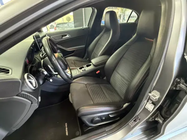 Mercedes-Benz A 220 2016 - 23500 EUR, 201016 km - AUTO.MOTO.pt - 201016km - foto 14 de 32