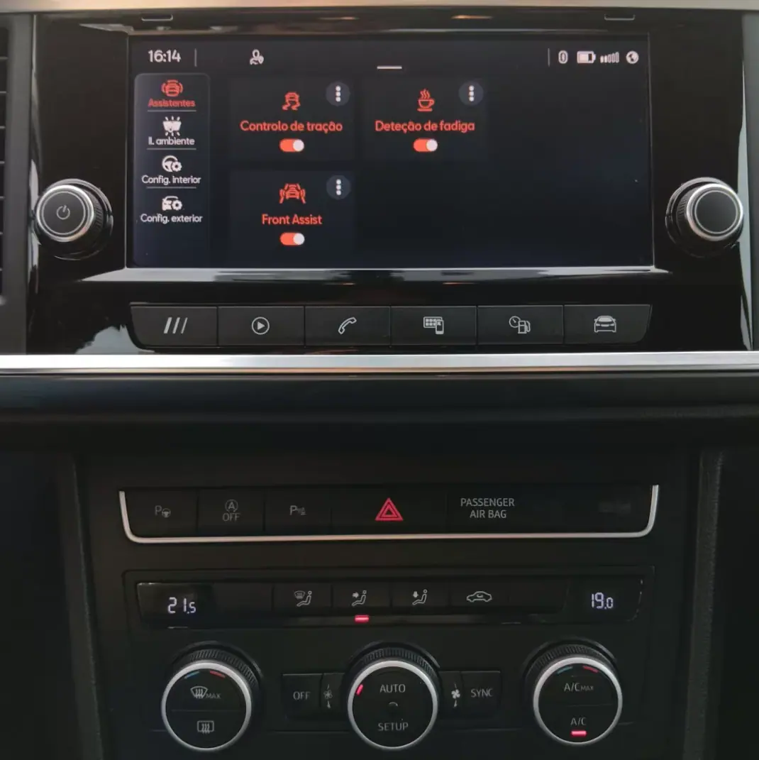 SEAT Ateca 2022 - 22500 EUR, 104680 km - AUTO.MOTO.pt - 104680km - foto 19 de 27