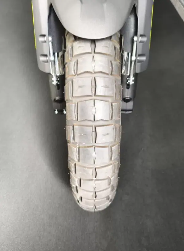 Benelli TRK 702 2026 - 7750 EUR, 170 km - AUTO.MOTO.pt - 170km - foto 9 de 26