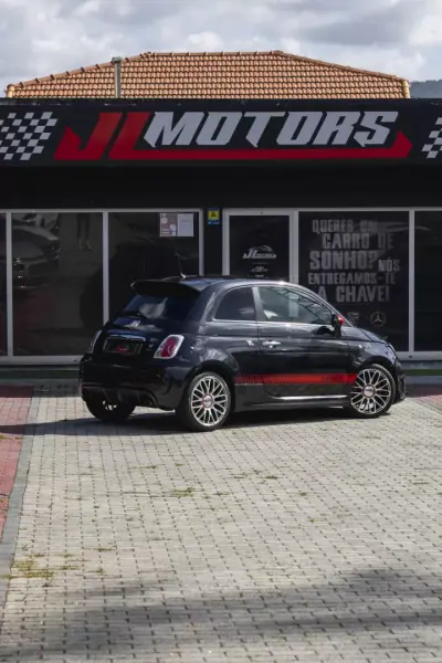 Fiat 500C 2012 - 12900 EUR, 136580 km - 136580km - foto 36 de 48