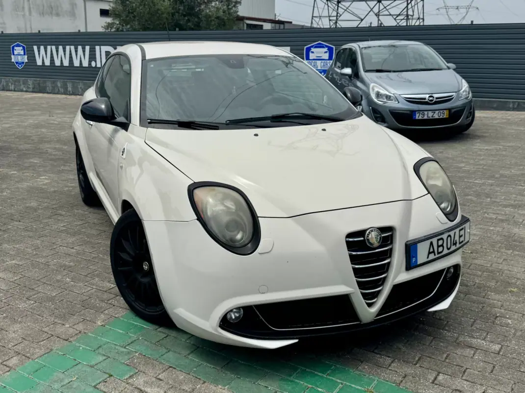 Alfa Romeo MiTo 2011 - 8990 EUR, 178000 km - 178000km - foto 6 de 11